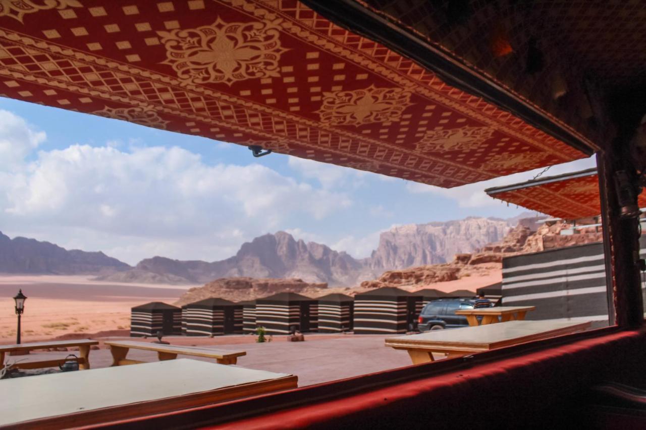Wadi Rum Desert Home Bagian luar foto