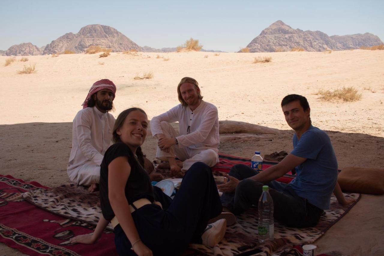 Wadi Rum Desert Home Bagian luar foto