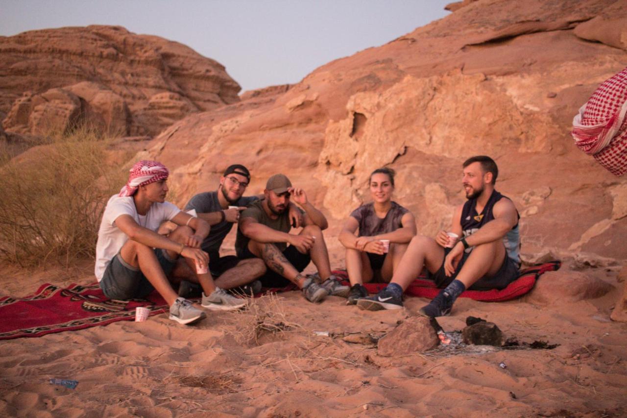 Wadi Rum Desert Home Bagian luar foto