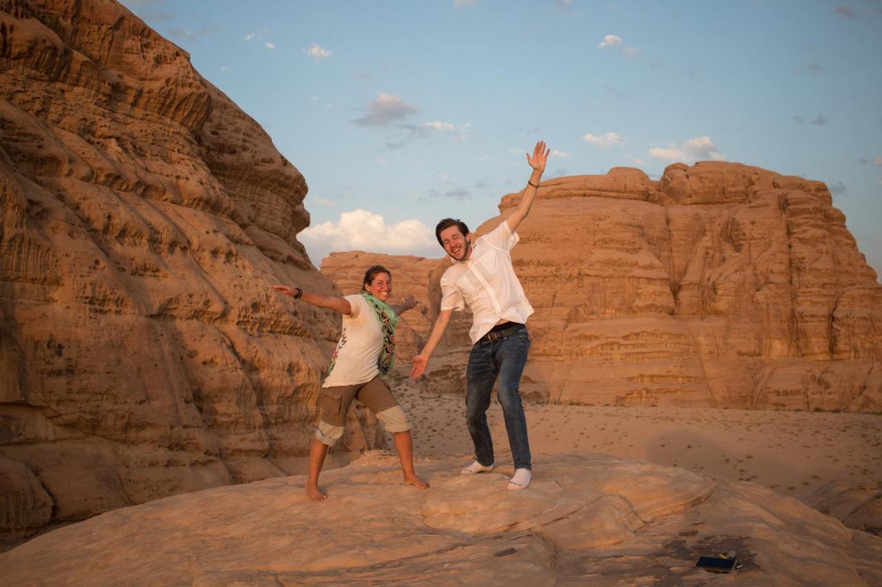 Wadi Rum Desert Home Bagian luar foto